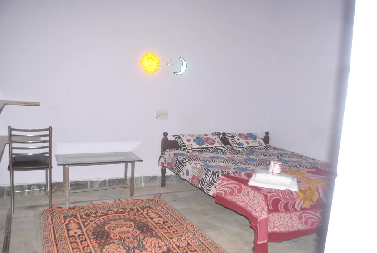بوشكار Hotel Sun N Moon المظهر الخارجي الصورة