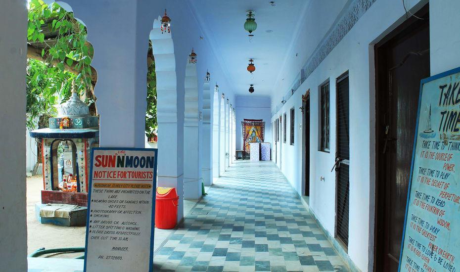 بوشكار Hotel Sun N Moon المظهر الخارجي الصورة